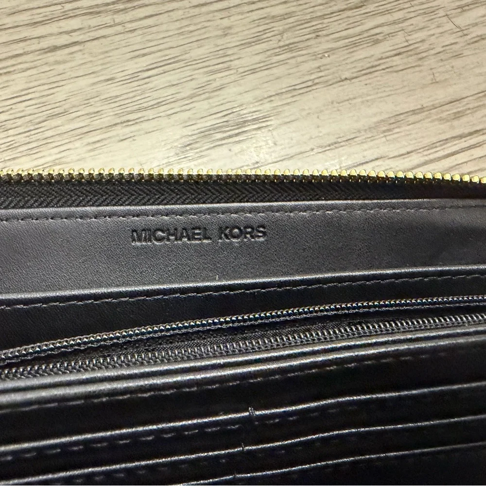 Michael Kors Animal Print Wristlet - Picture 6 of 7